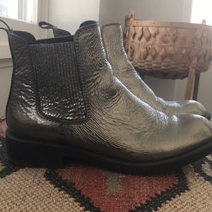 Pedro Garcia gold metallic Chelsea boot 8.5